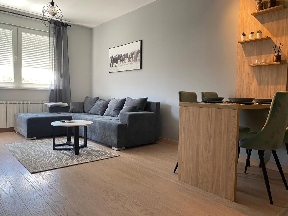 Premium Apartments ノヴィ・サド エクステリア 写真